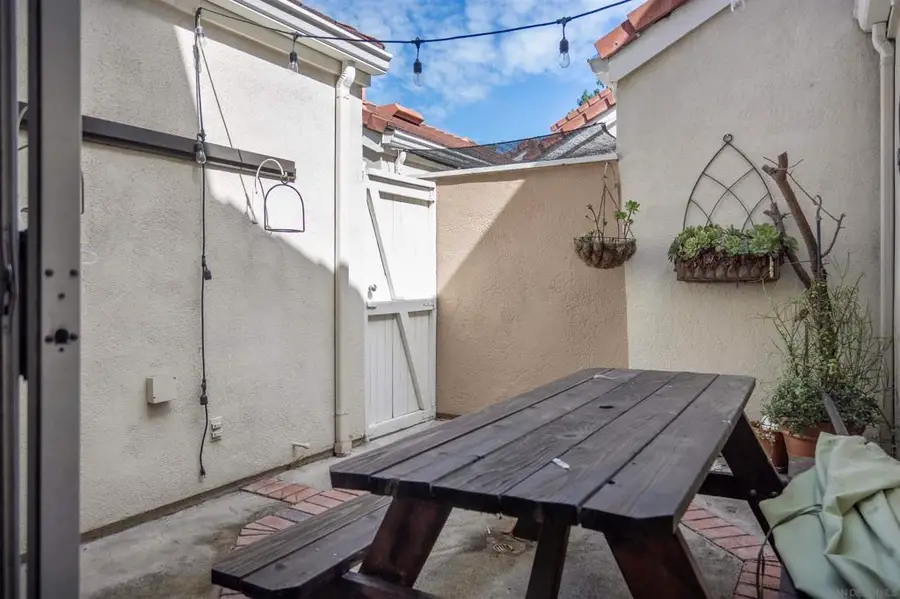 8 Wellesley #6, Irvine, CA 92612 - #3