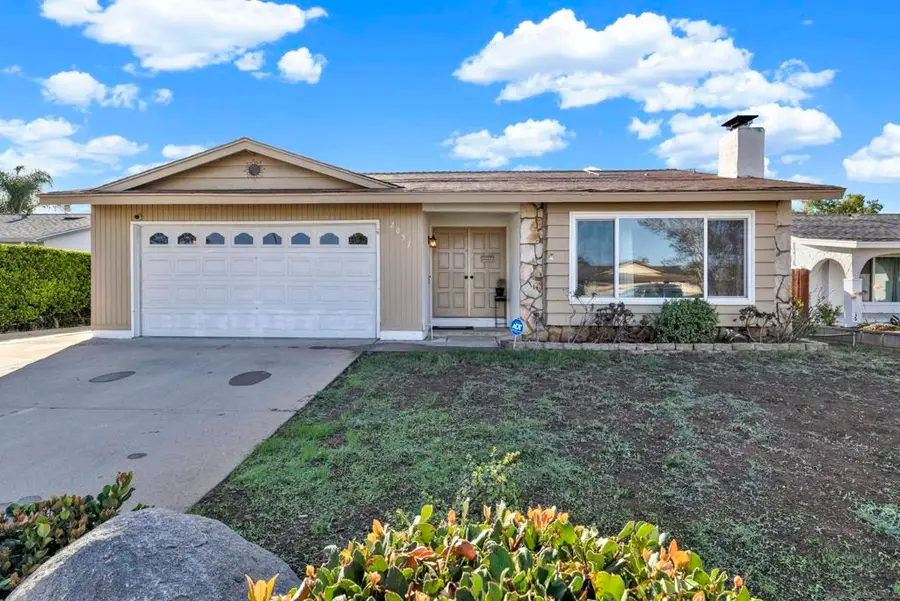 2051 Weathervane Ave, Escondido, CA 92027 - #2
