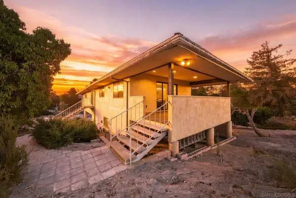 4940 Alzeda Dr, La Mesa, CA 91941