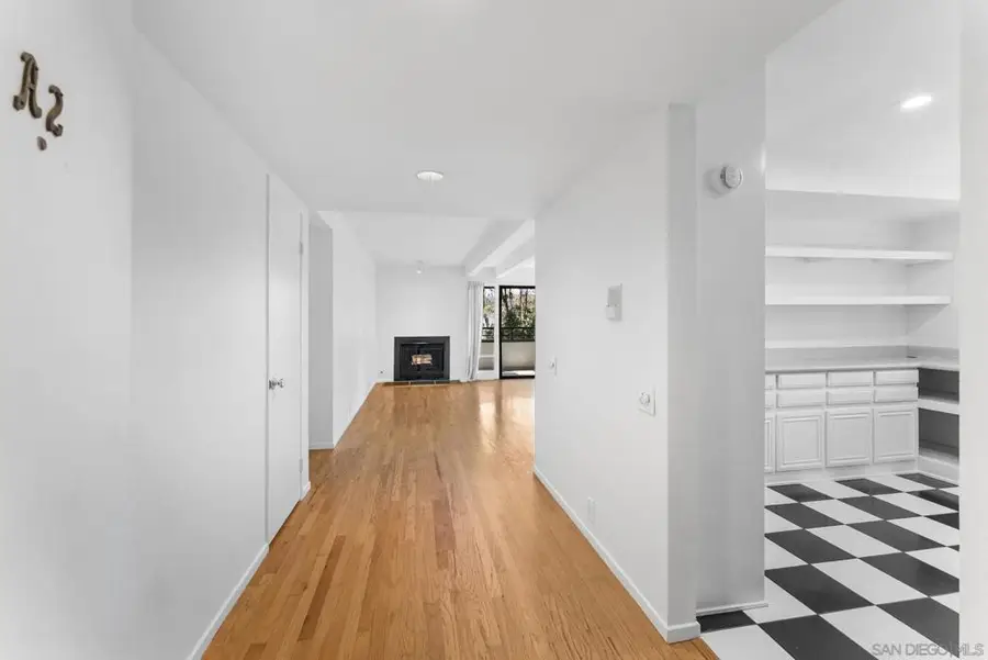 2533 Navarra Dr #2A, Carlsbad, CA 92009 - Image #2