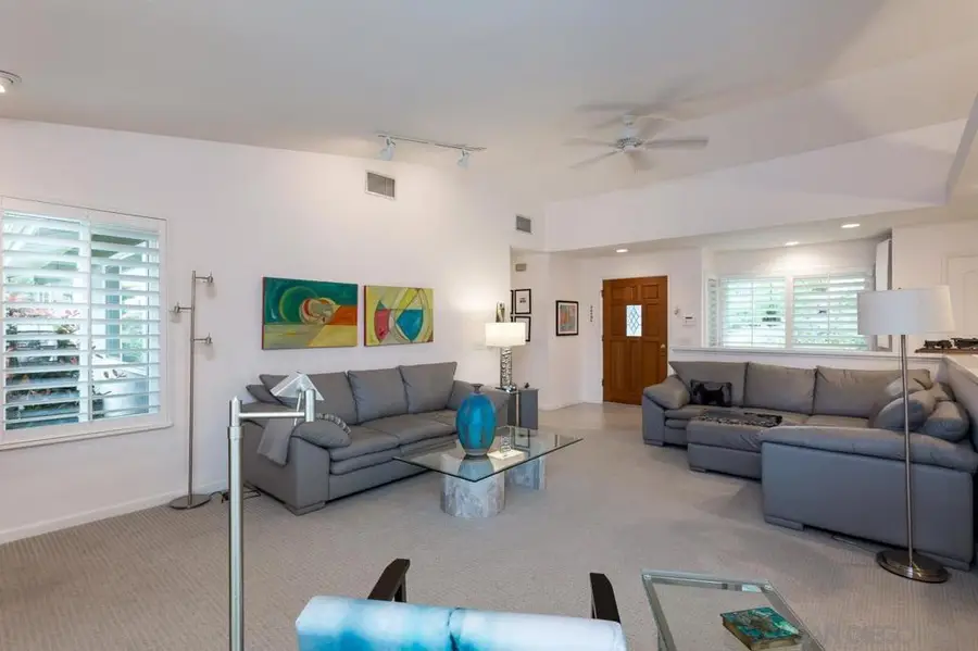 10565 Burned Oak Lane, Escondido, CA 92026 - Image #2