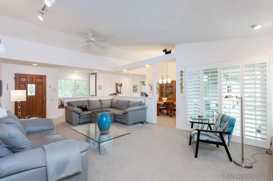 10565 Burned Oak Lane, Escondido, CA 92026 - Image #3