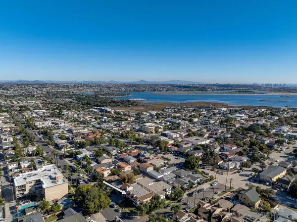 1805 Thomas Ave, San Diego, CA 92109