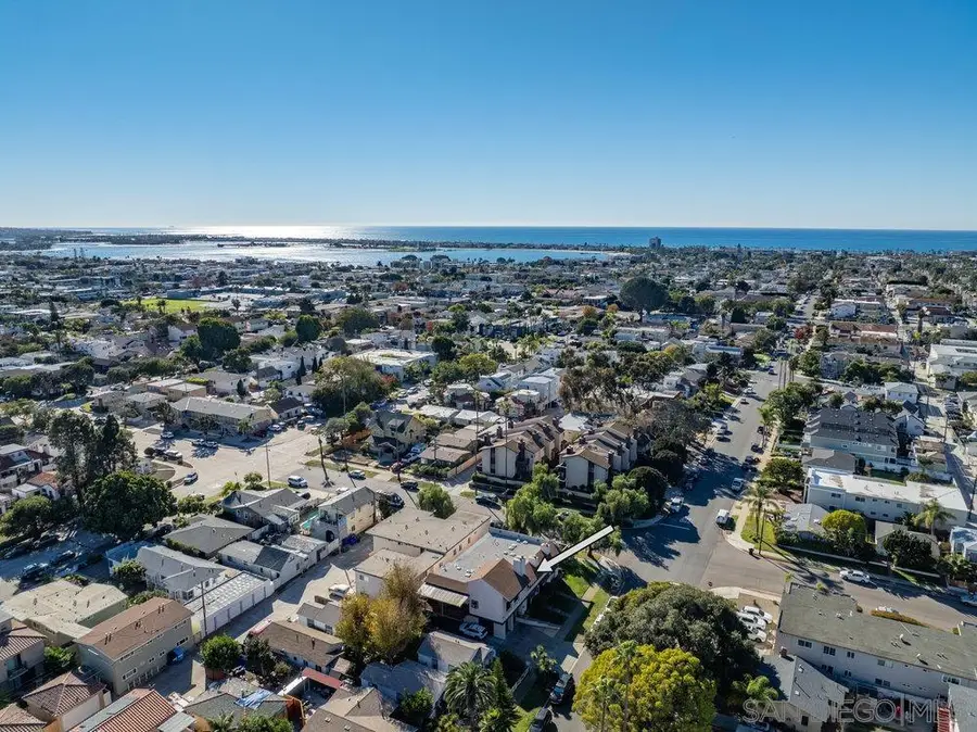 1805 Thomas Ave, San Diego, CA 92109 - Image #2