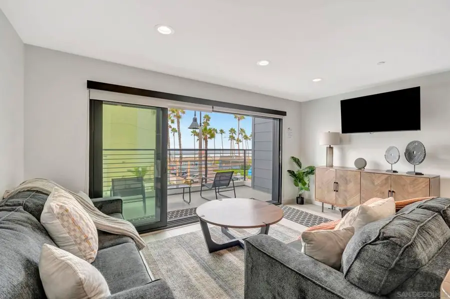 807 Seacoast Dr, Imperial Beach, CA 91932 - #3
