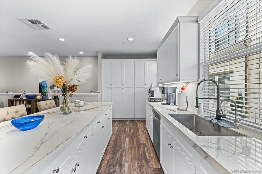 543 W Foothill Blvd #120, Glendora, CA 91741 - #2