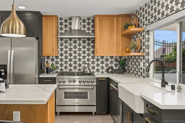 11467 Aliento Ct, San Diego, CA 92127