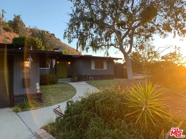 16615 Pequeno Place, Pacific Palisades, CA 90272 - #2