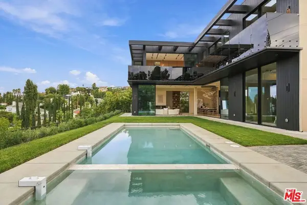 3801 Vista Linda Drive, Encino, CA 91316