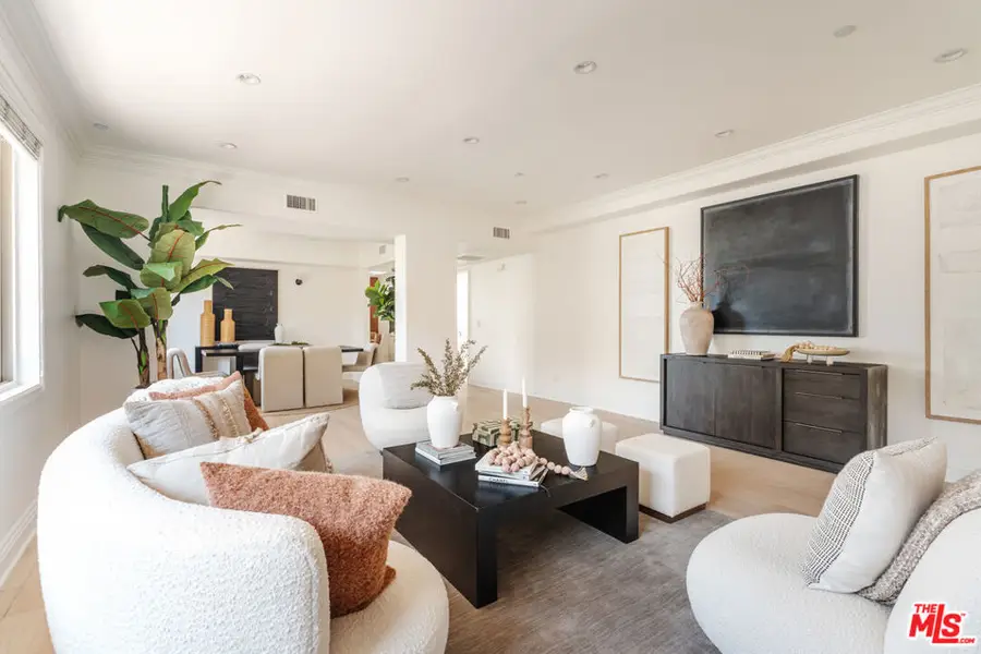 11749 Goshen Avenue #402, Los Angeles, CA 90049 - #3