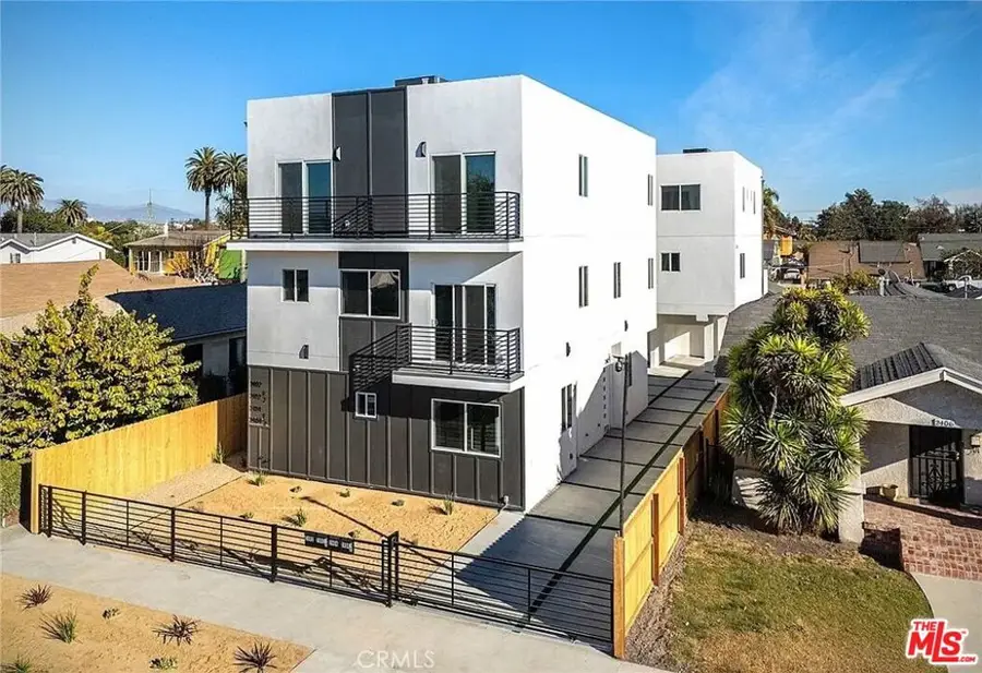 2630 W 17th Street, Los Angeles, CA 90019 - #2