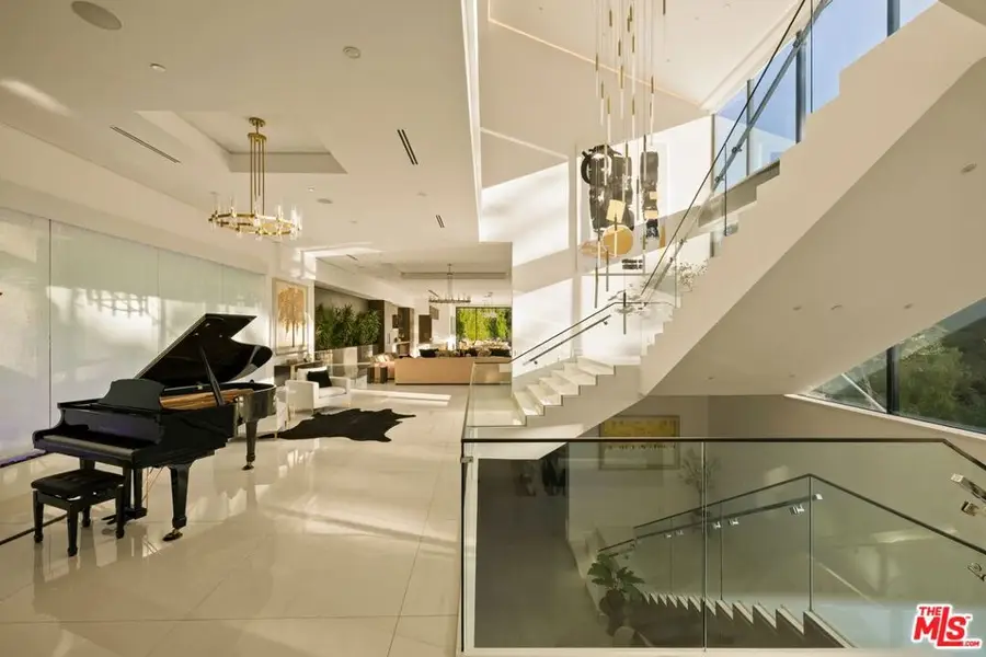 677 Nimes Road, Los Angeles, CA 90077 - #3