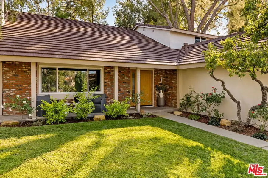 22460 Cairnloch Street, Calabasas, CA 91302 - #2