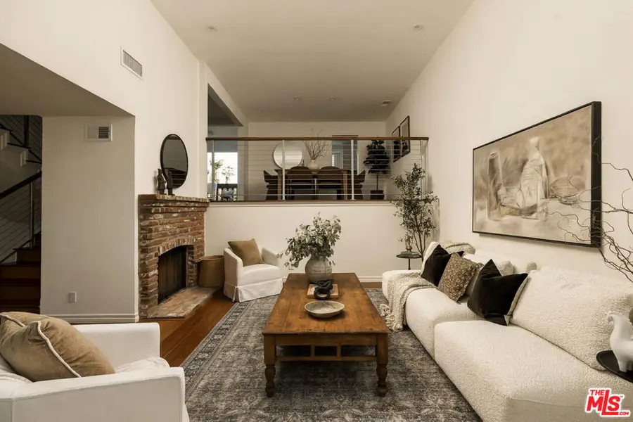 1141 17th Street #4, Santa Monica, CA 90403 - #2