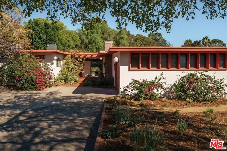 10848 Plainview Avenue, Tujunga, CA 91042 - #2