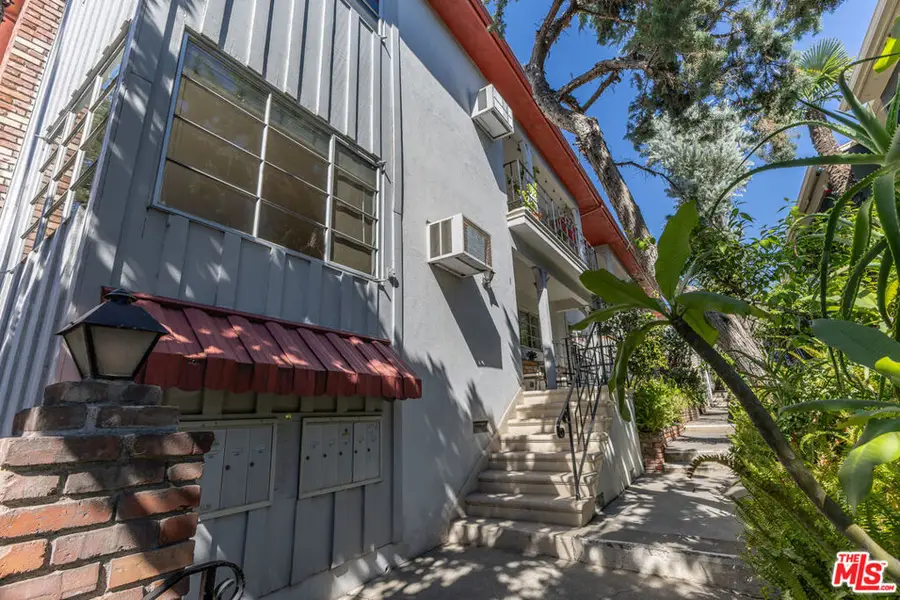 4507 Finley Avenue #1, Los Angeles, CA 90027 - #3