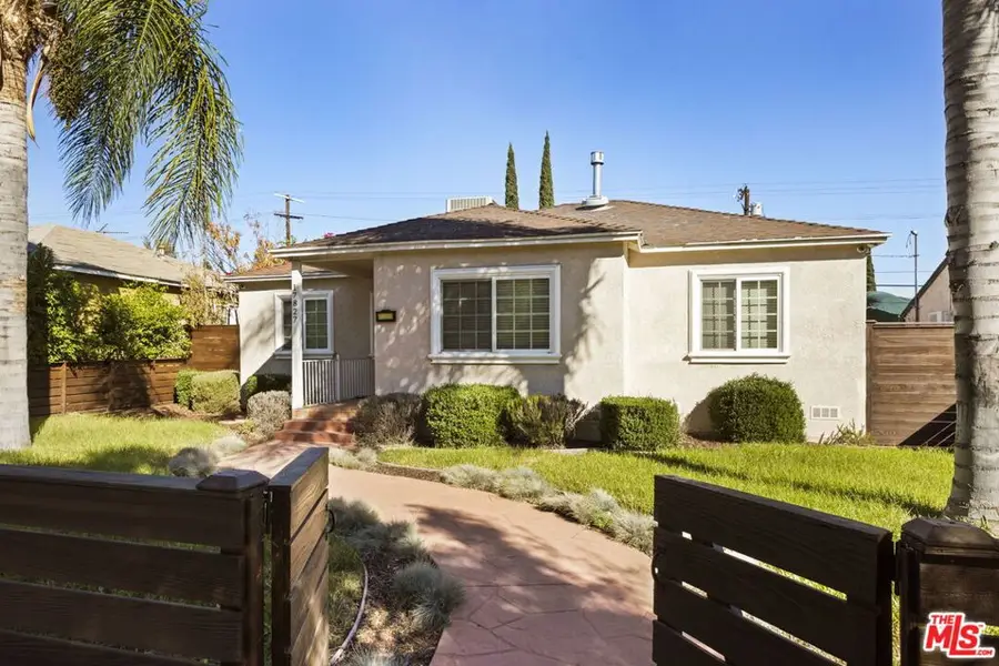 17827 Burbank Boulevard, Encino, CA 91316 - #3