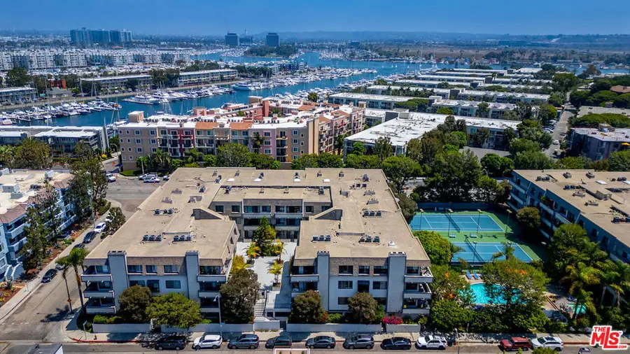 306 Bora Bora Way #202, Marina Del Rey, CA 90292 - #3