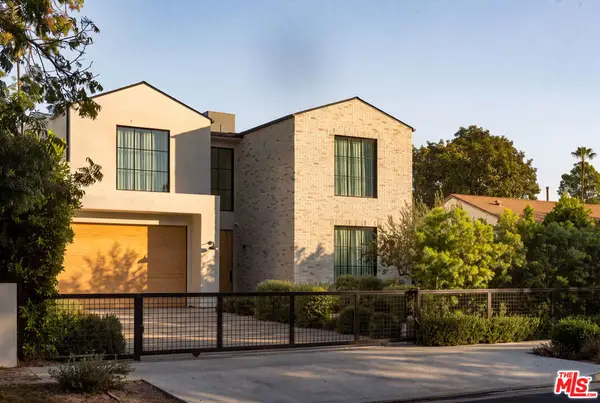 11621 Hesby Street, Valley Village, CA 91601
