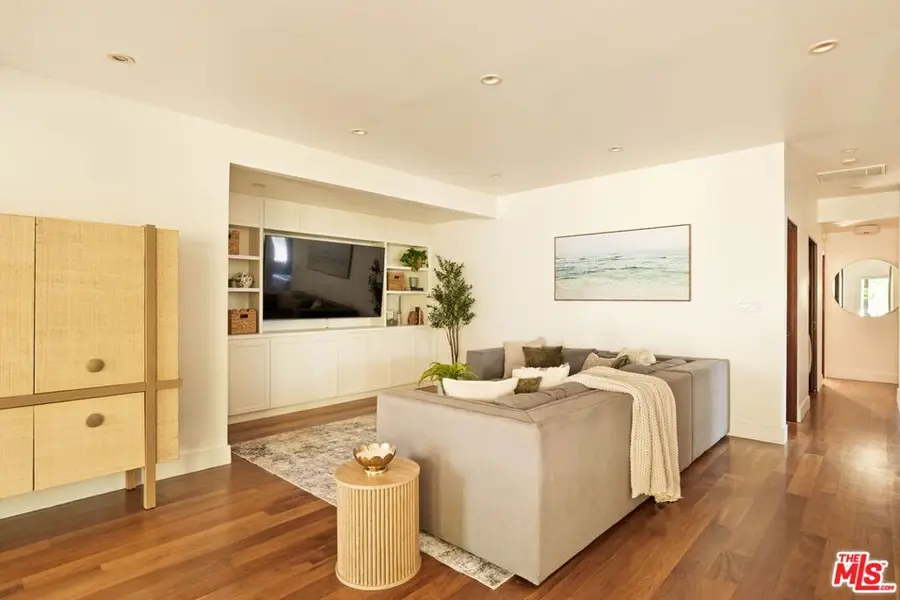 3009 Carter Avenue, Marina Del Rey, CA 90292 - #2