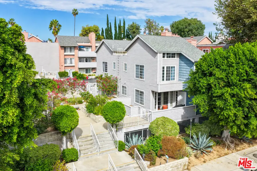 20235 Keswick Street #7, Canoga Park, CA 91306 - #2