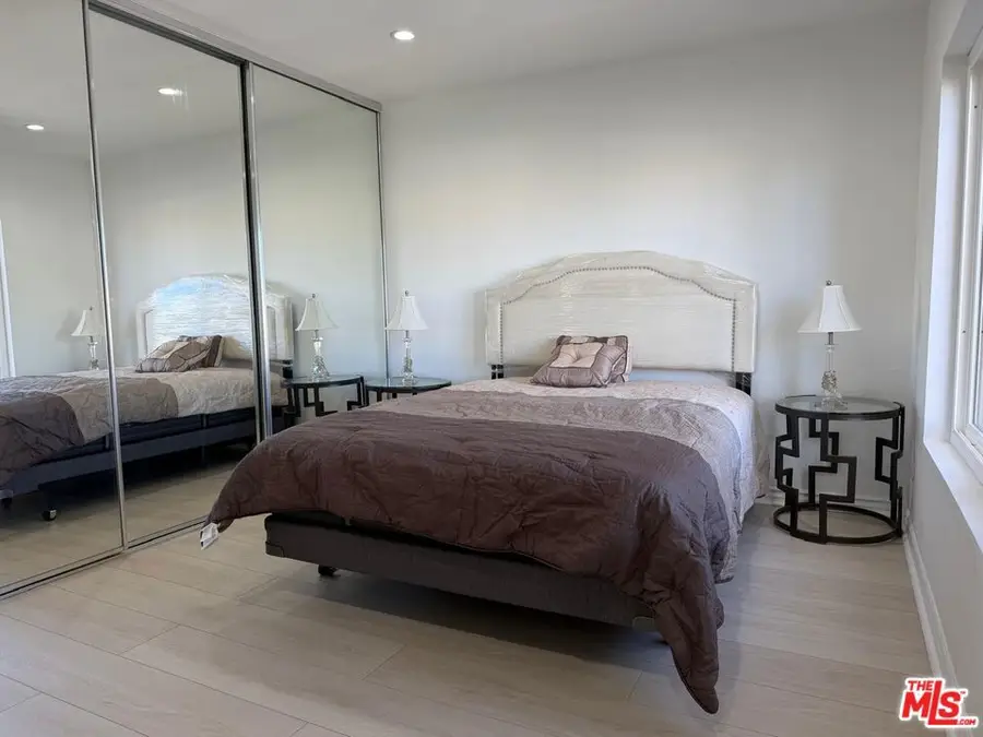 18350 Hatteras Street #278, Tarzana, CA 91356 - #2