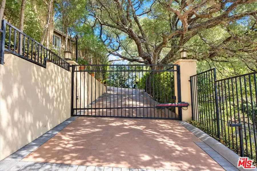 16743 Adlon Road, Encino, CA 91436 - #2