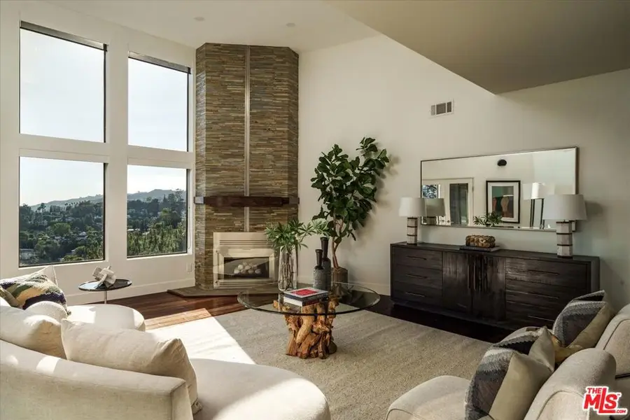 5677 Spreading Oak Drive, Los Angeles, CA 90068 - #3