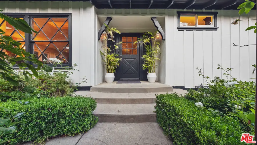 3440 Mandeville Canyon Road, Los Angeles, CA 90049 - #3