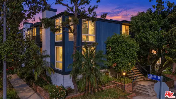 5003 Westpark Drive #203, North Hollywood, CA 91601