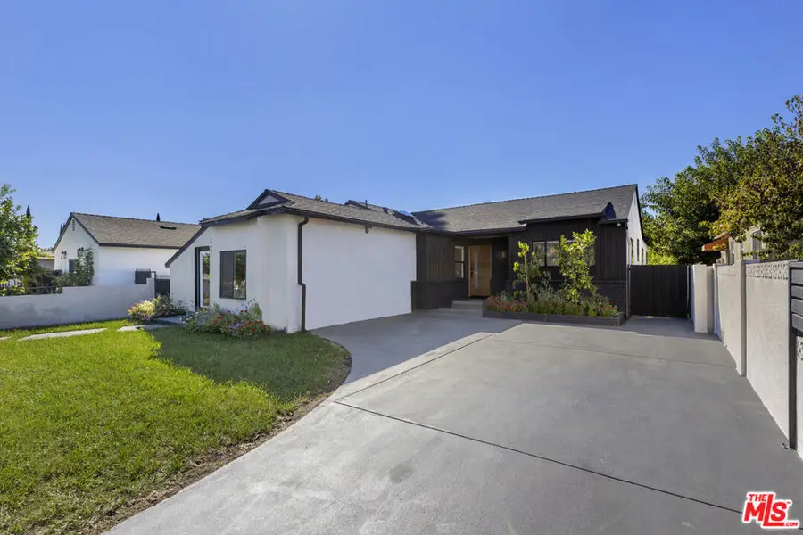 6853 Willis Avenue, Van Nuys, CA 91405 - #2