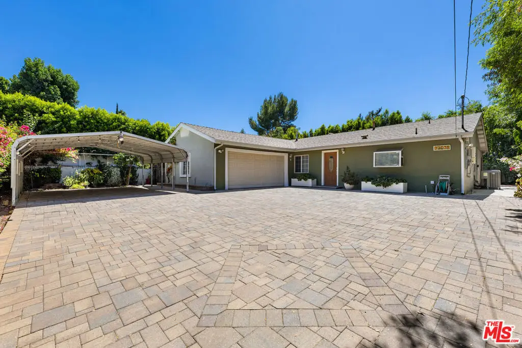 20628 Clark Street, Woodland Hills, CA 91367 - #1