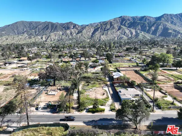 175 E Altadena Drive, Altadena, CA 91001