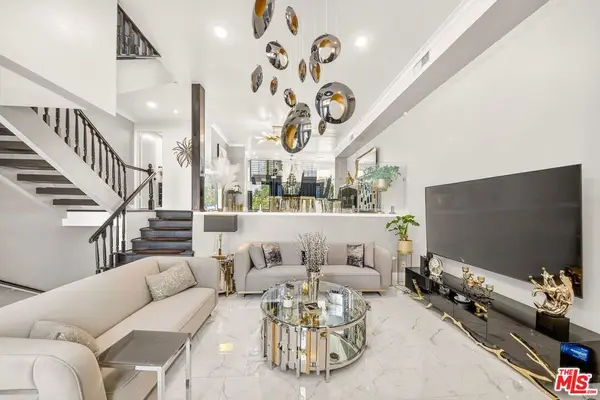 5305 N White Oak Avenue #F, Encino, CA 91316