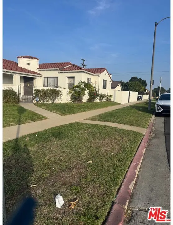 7530 S Hobart Boulevard, Los Angeles, CA 90047 - #1