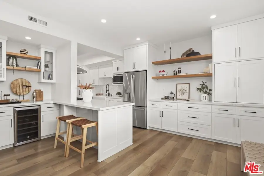 1049 16th Street #5, Santa Monica, CA 90403 - Image #2