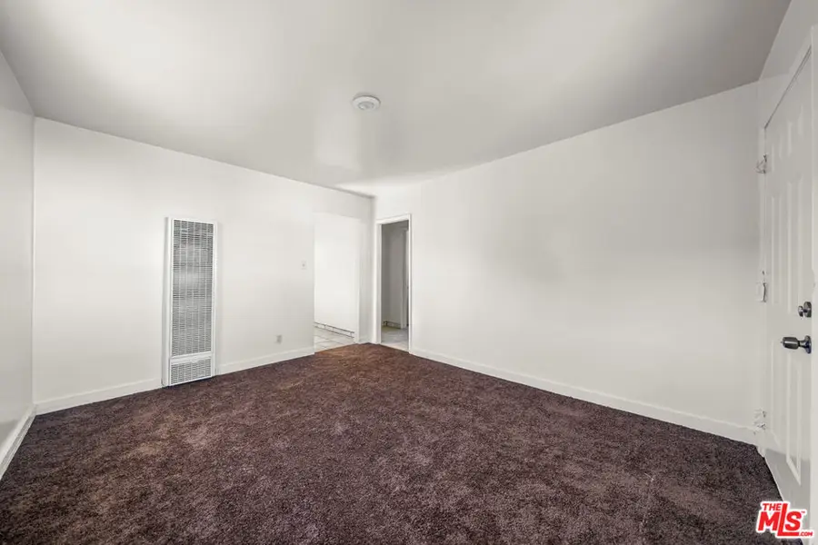 426 E 107th Street, Los Angeles, CA 90003 - Image #2