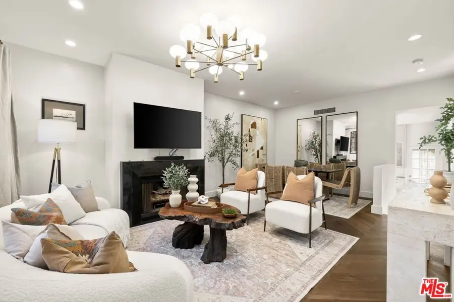 202 San Vicente Boulevard #6, Santa Monica, CA 90402 - Image #2