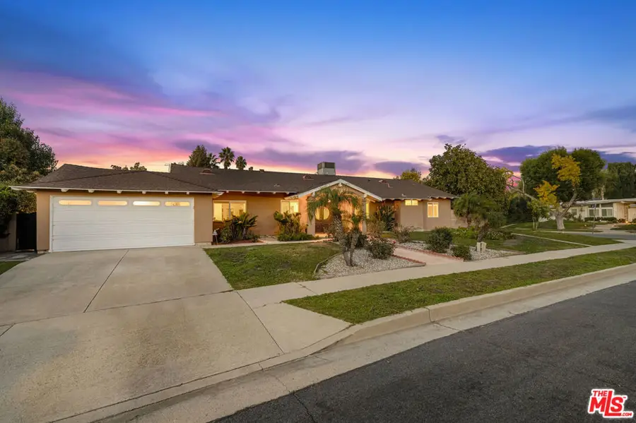 23001 Lita Place, Woodland Hills, CA 91364 - Image #3