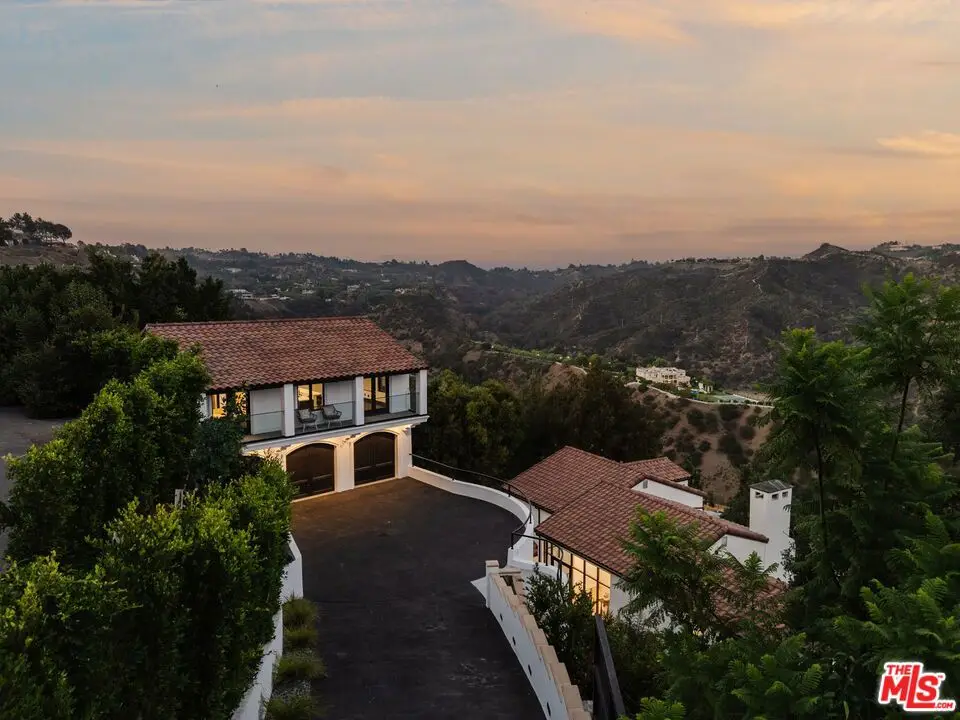 1648 Summitridge Drive, Beverly Hills, CA 90210 - Image #1