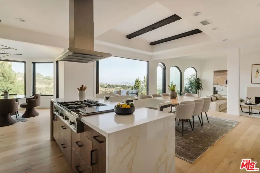 1648 Summitridge Drive, Beverly Hills, CA 90210 - Image #2