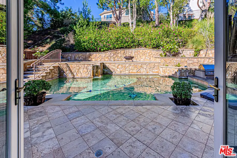 6621 E Prescott Court, Orange, CA 92867 - Image #2