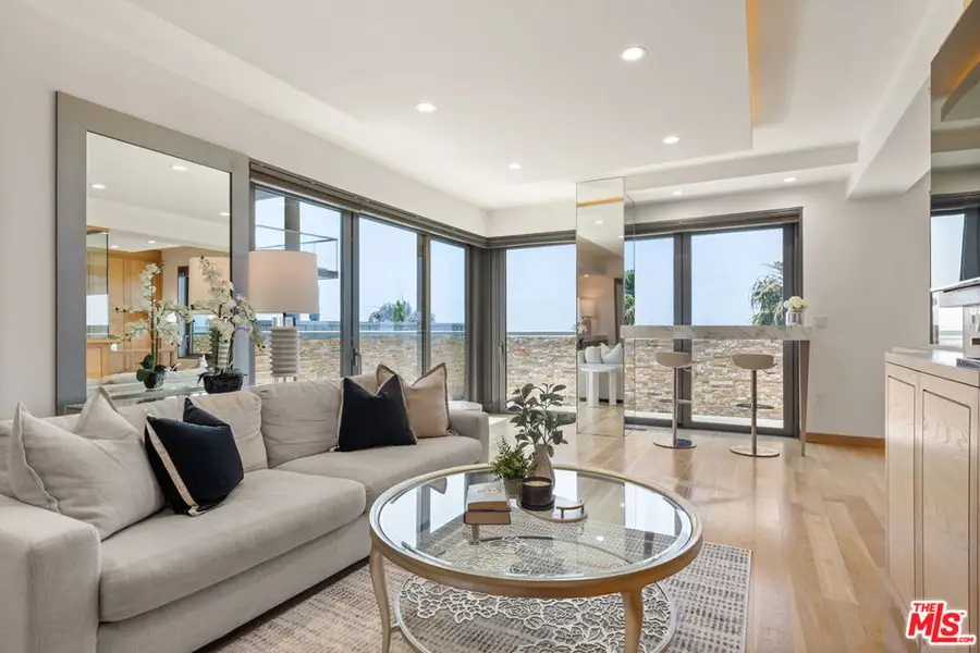 1755 Ocean Avenue #811, Santa Monica, CA 90401 - Image #2