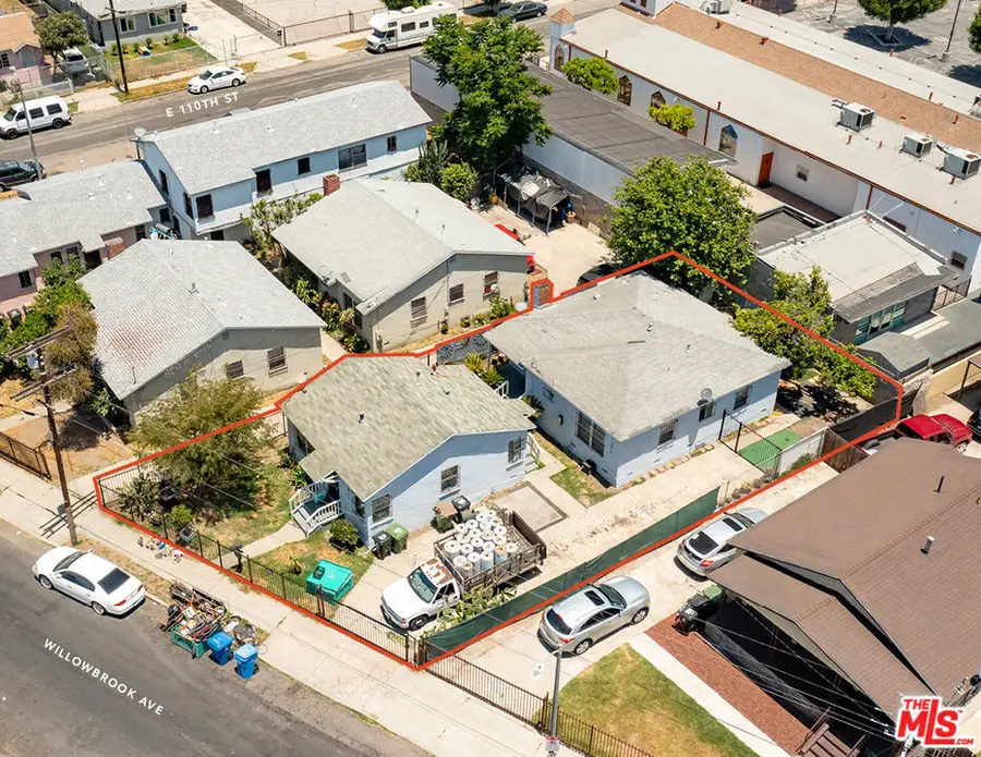 11012 Willowbrook Avenue, Los Angeles, CA 90059 - #2