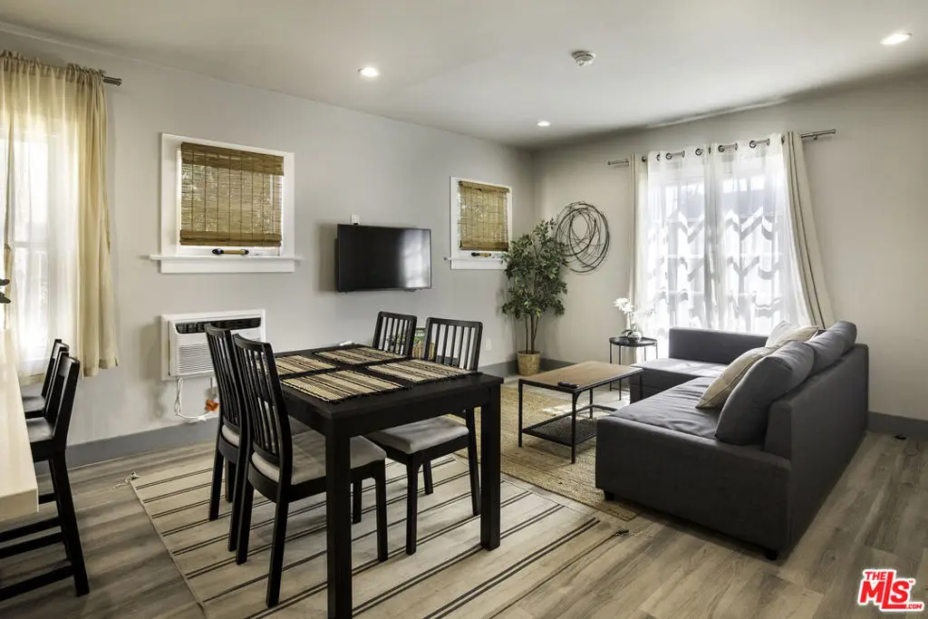 1561 S Harvard Boulevard, Los Angeles, CA 90006 - #1