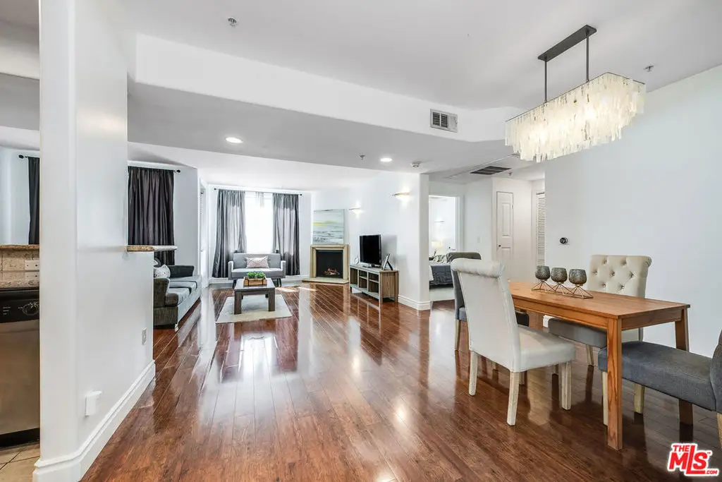 4724 Kester Avenue #209, Sherman Oaks, CA 91403 - Image #1