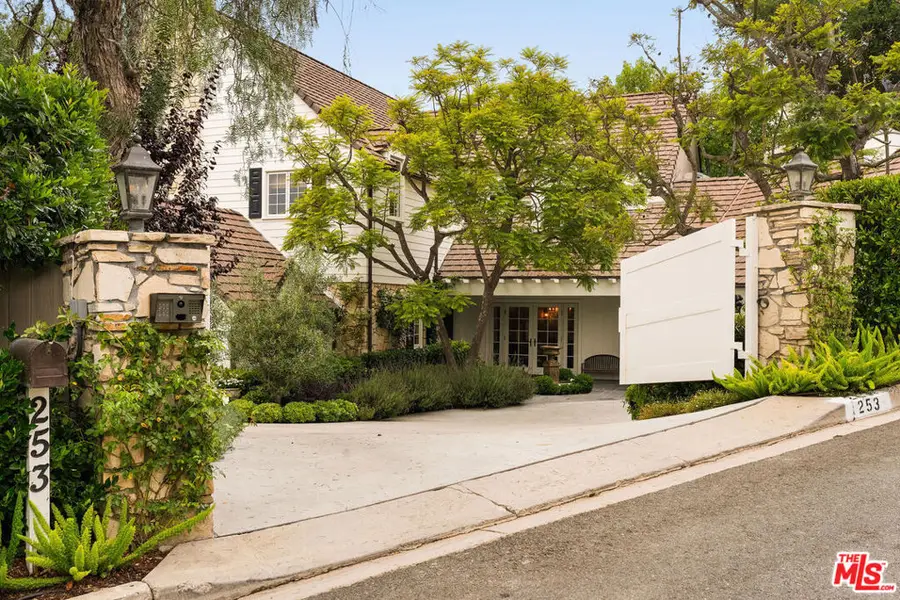 253 Ashdale Place, Los Angeles, CA 90049 - #2