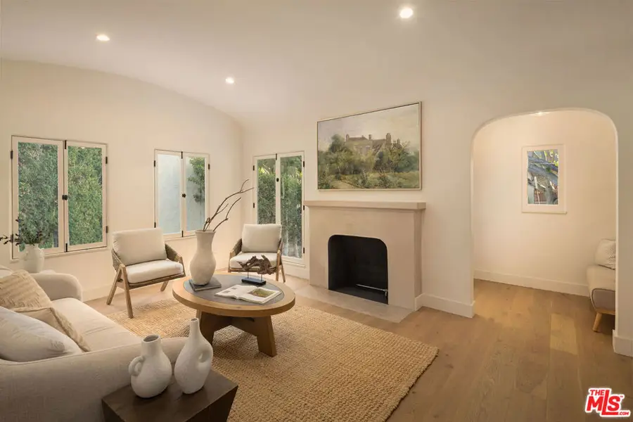 8817 Ashcroft Avenue, West Hollywood, CA 90048 - Image #2