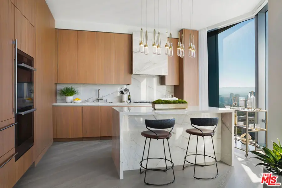 211 W Elm Court #26C, Los Angeles, CA 90067 - #3