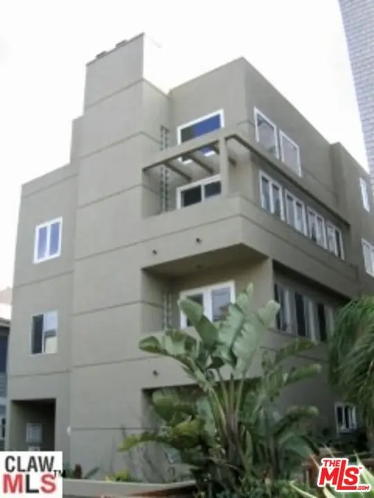 20 Quarterdeck Street, Marina Del Rey, CA 90292 - Image #1